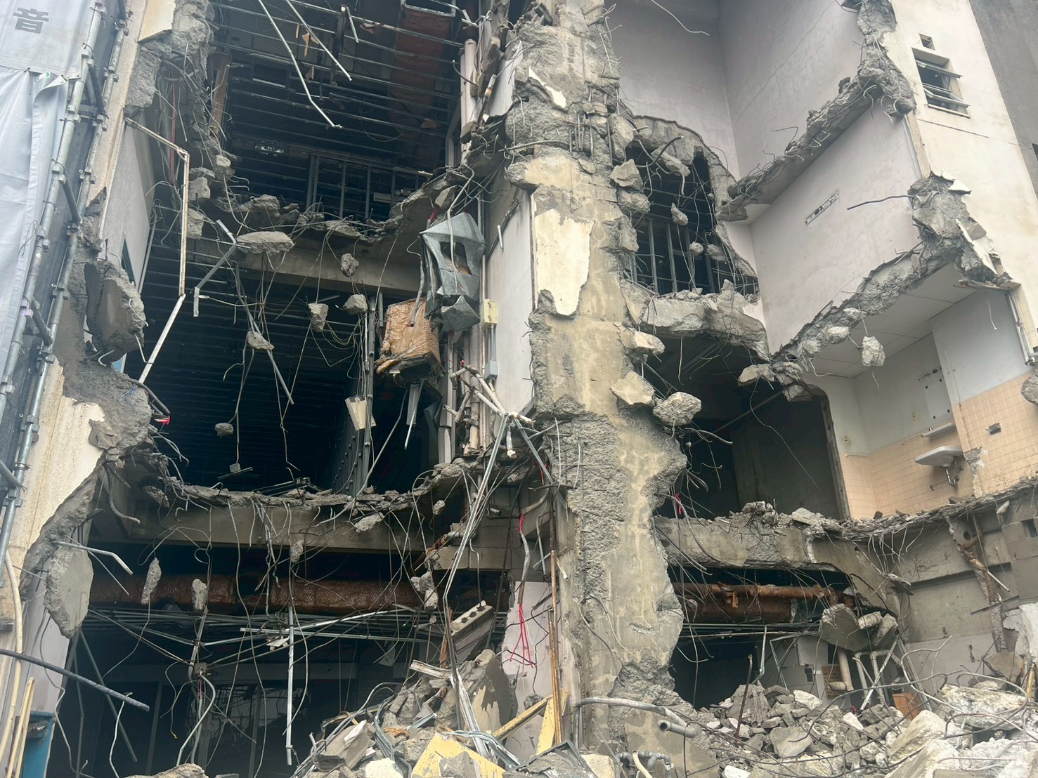 佐賀市で進めるアスベスト解体｜健康被害を防ぐための基礎知識と業者選びのポイント